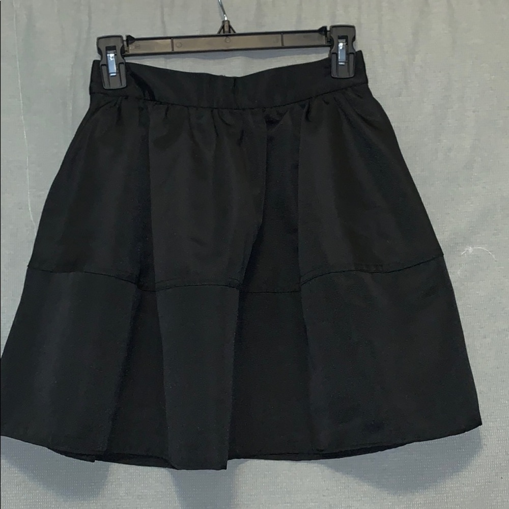 Express Black Cuocake skirt so. 2